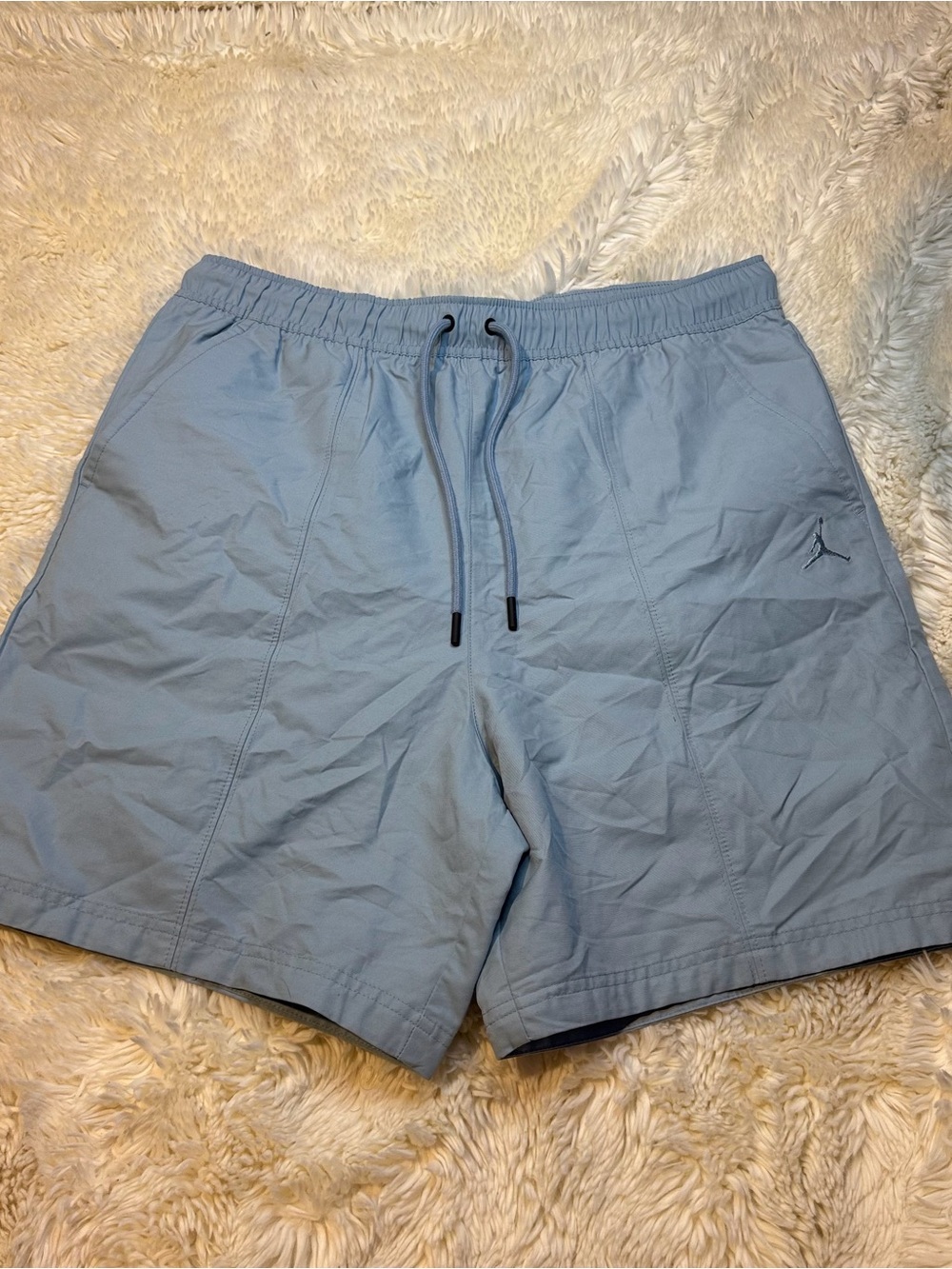 Jordan men’s Sky Blue casual/Athletic Shorts size large no liner 6-1/2” inseam